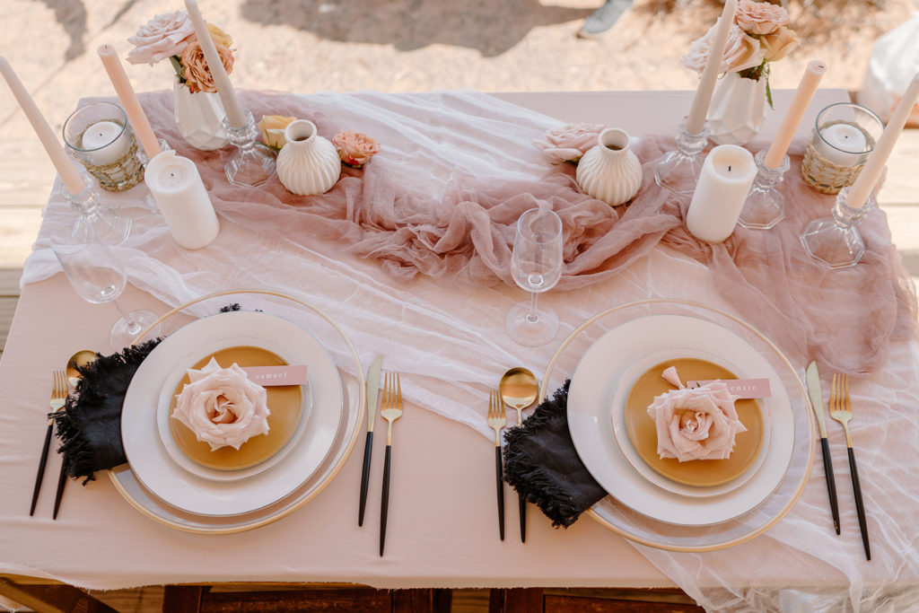 Mustard and Black Accents on Sweetheart Table 