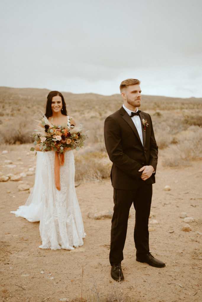 First Look at Red Rock Canyon for Red Rock Bridals & Simple Affair Micro-Wedding 