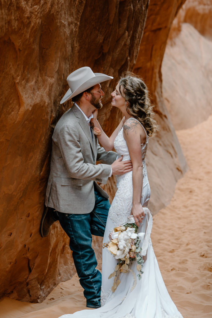 Newlywed Photos at Sand Dune Arch