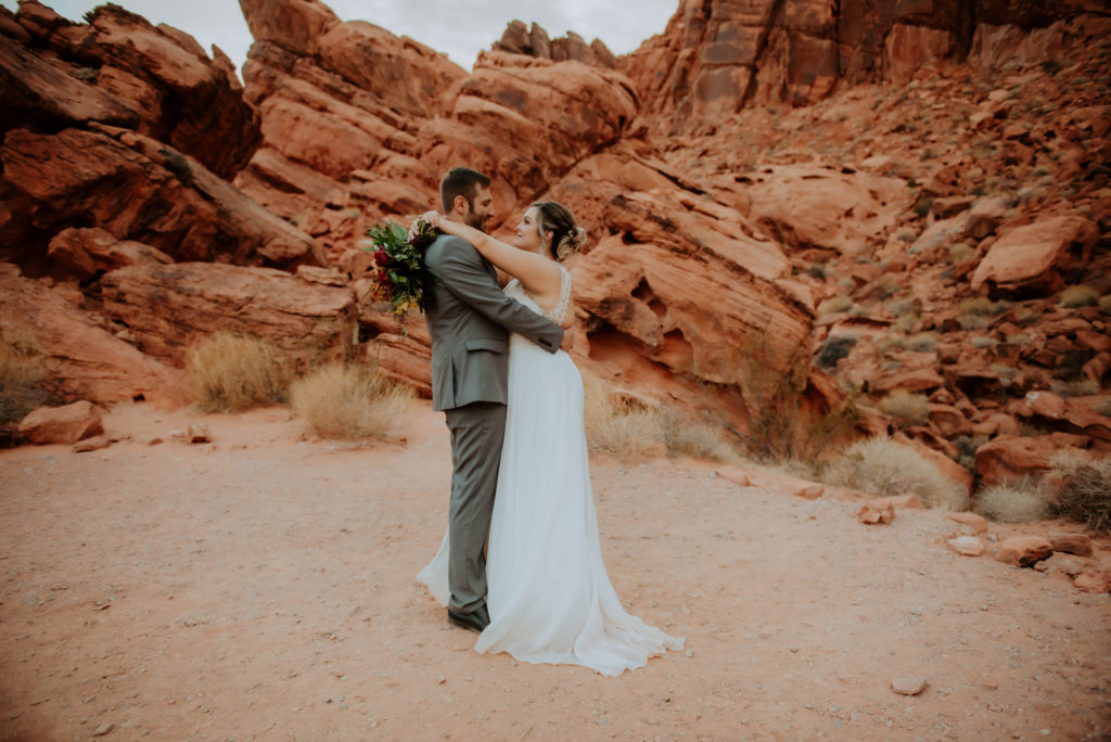 Newlyweds dancing in Valley of Fire 