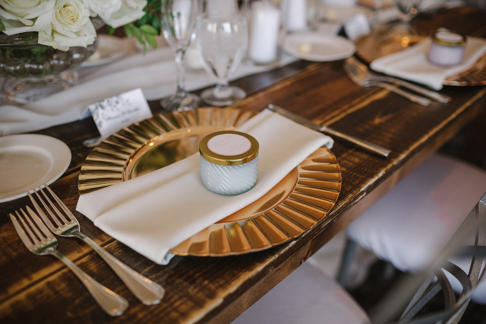 Gold Plate Table Setting for Wedding 