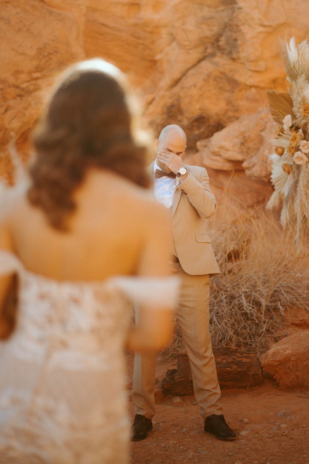 Grooms Reaction to Bride. International Couples! Welcome to the desert!