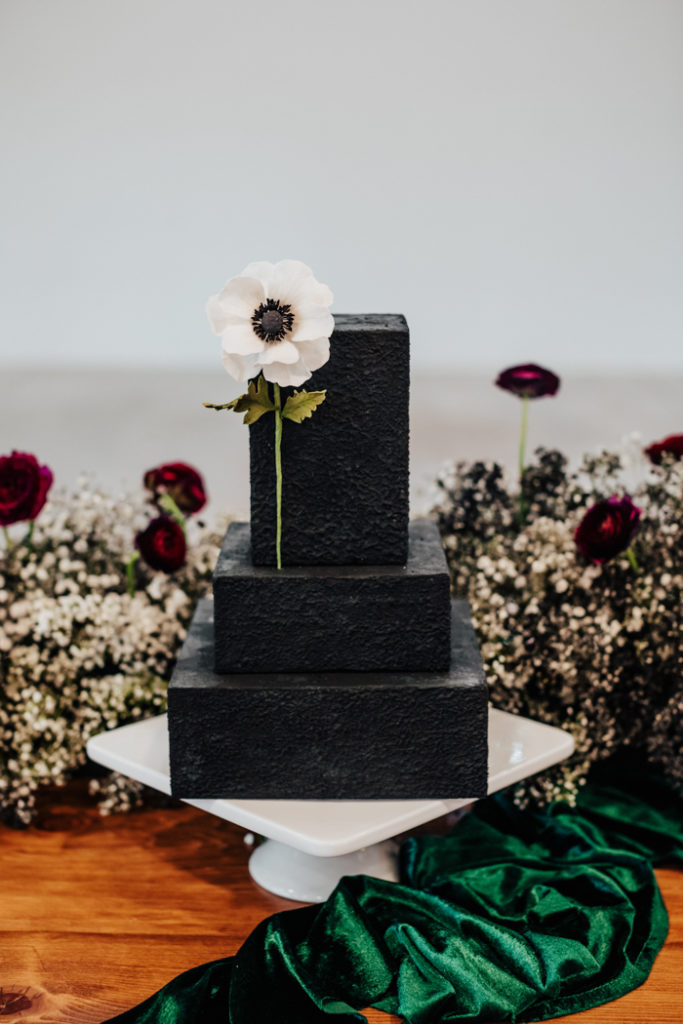 The Best Cake for Elopements: 3-Tier Black Square Cake with Poppy