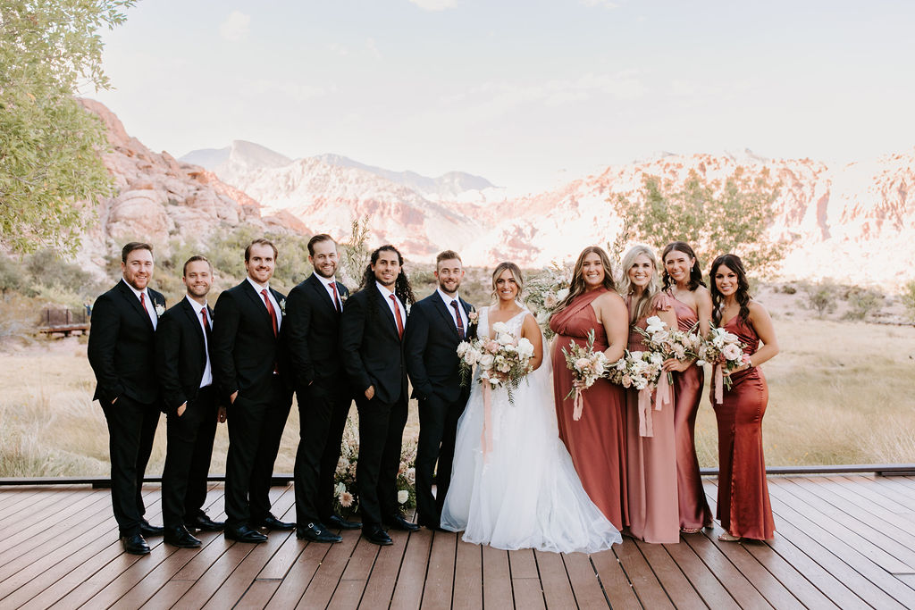 Wedding party groups photo with newlyweds 