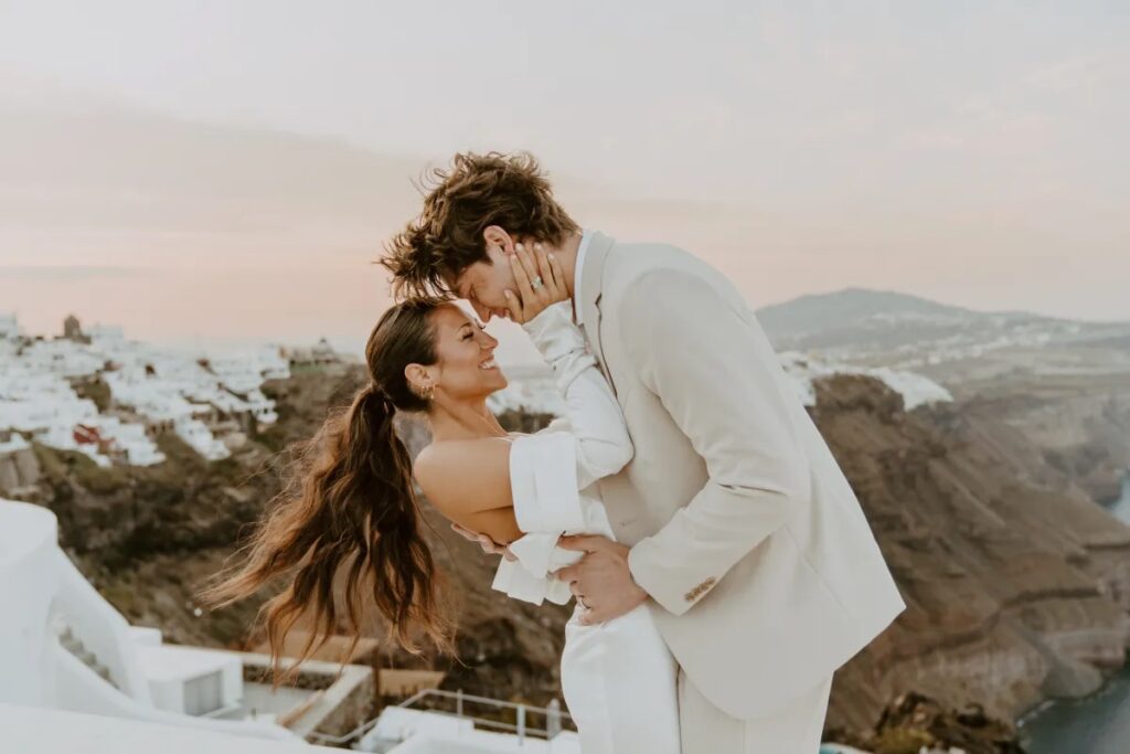 Love Beyond Borders: Top Wedding Destinations of 2024 That Will Steal Your Heart! Santorini, Greece Elopement 
