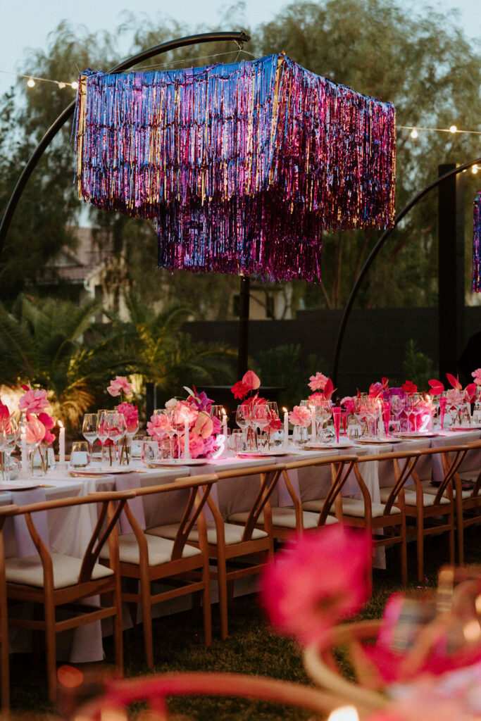 Hanging installation with streamers for fun reception 