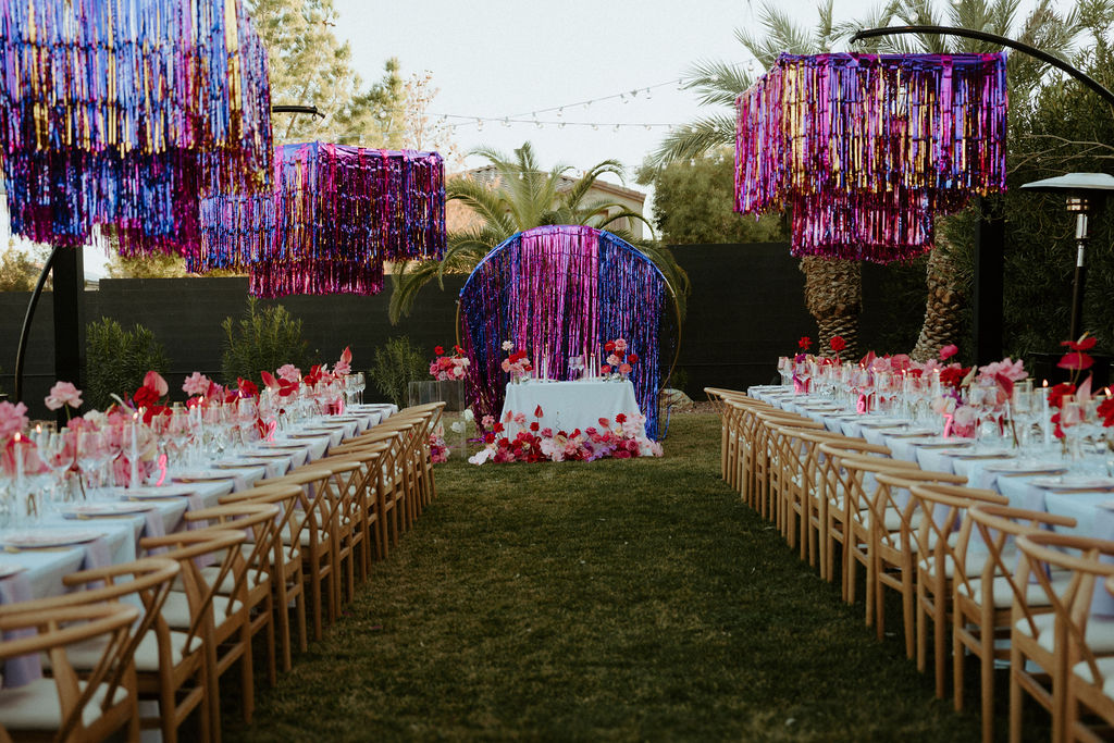 Backyard Tablescape with Hanging Installations. A Guide to Creating the Perfect Intimate Backyard Wedding