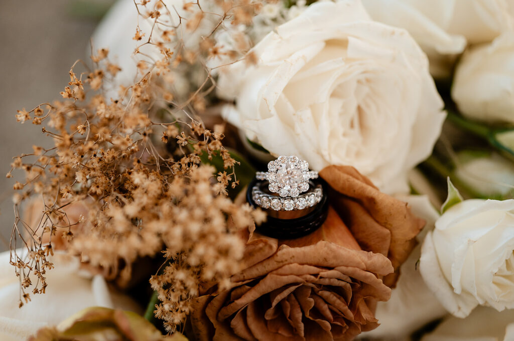 Wedding Rings in Roses 