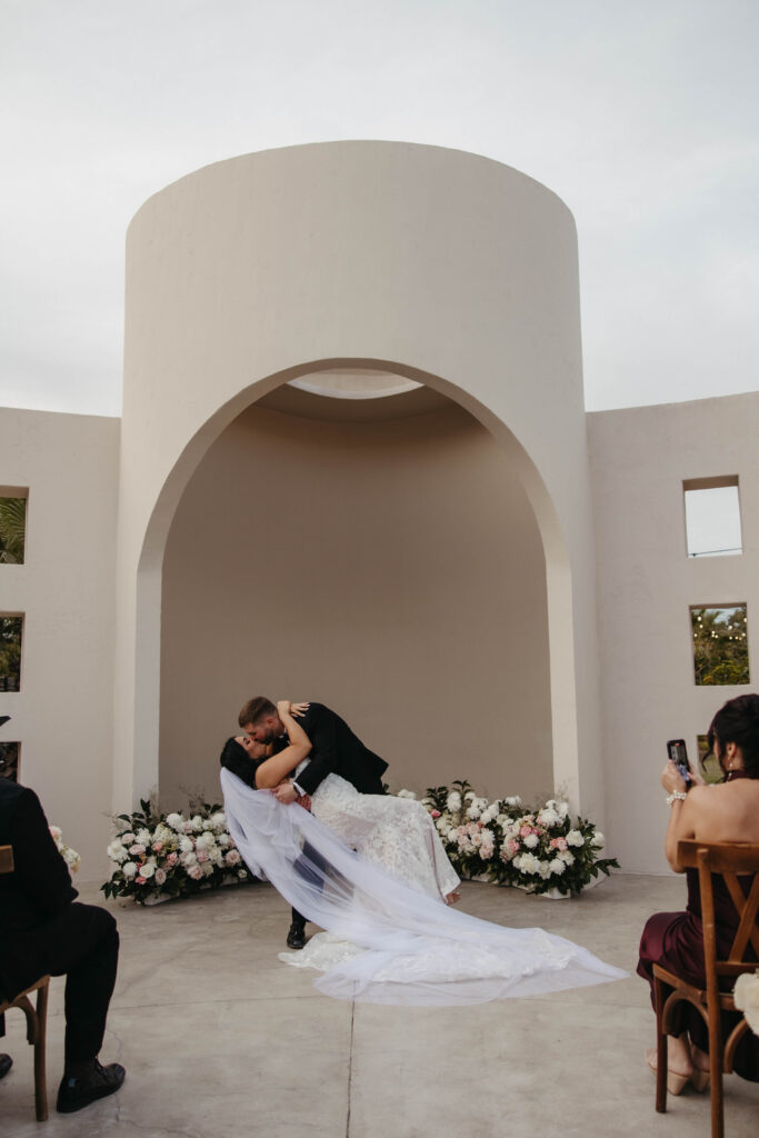 101 Guide to Planning Your Mexico Wedding Niki Day Creative Co First Kiss