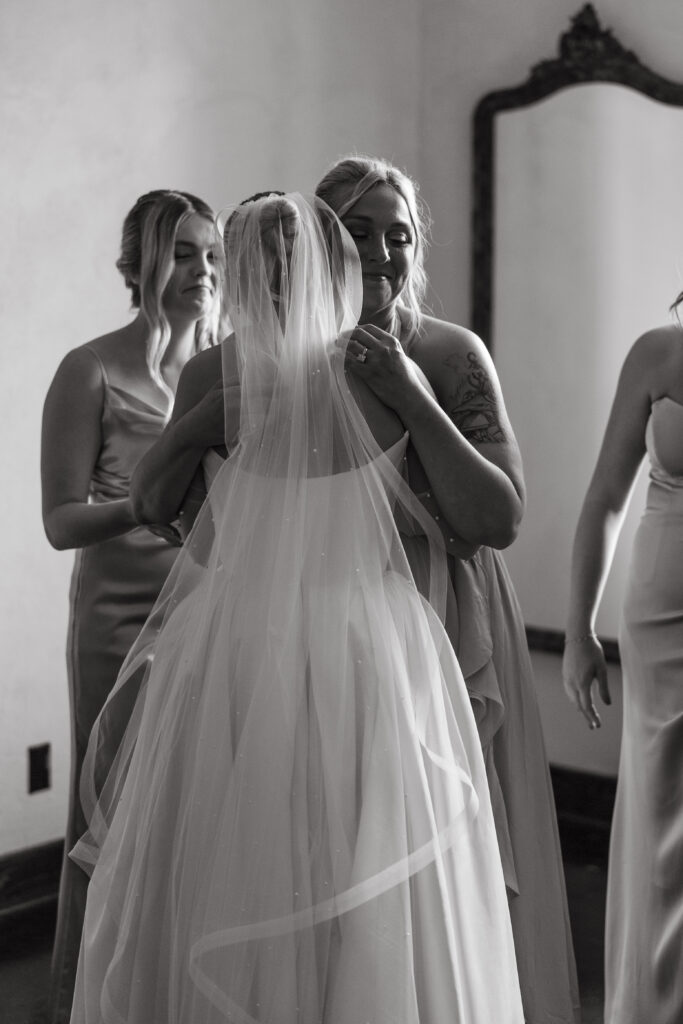 Bride, Groom, Prado, San Diego, Balboa Park, California Wedding Planner, San Diego Wedding Planner,  Monochromatic Wedding, Modern Wedding